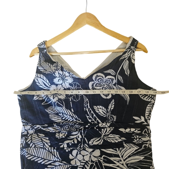 Amanda Lane Blue & White Floral Flare Sleeveless Cotton Midi Dress, Size 12 - Picture 7 of 8